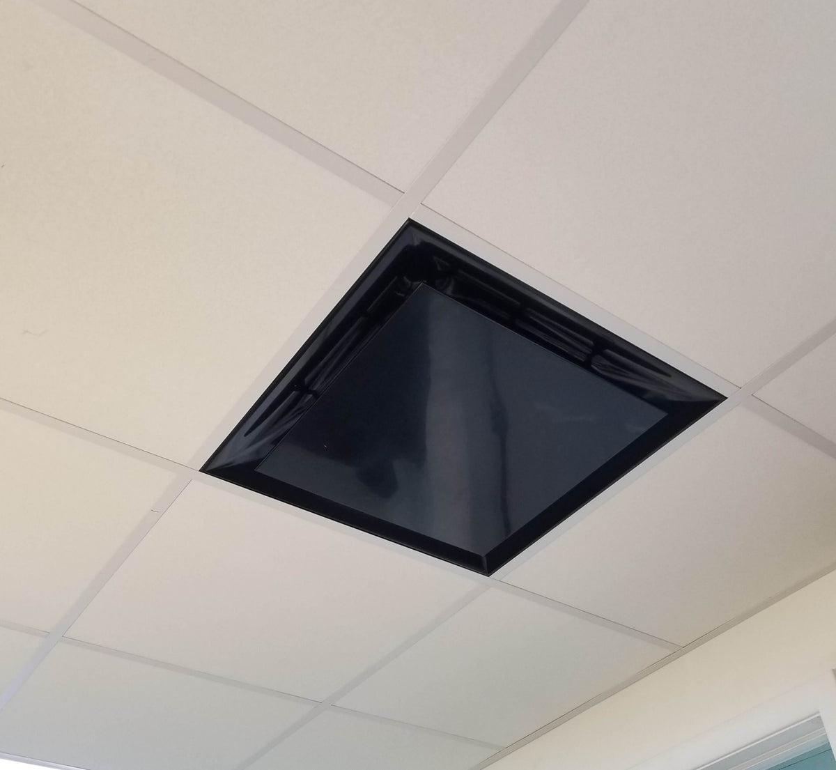 Stratus Black Plastic PLAQUE 2'x2' Air Diffuser - 1800ceiling