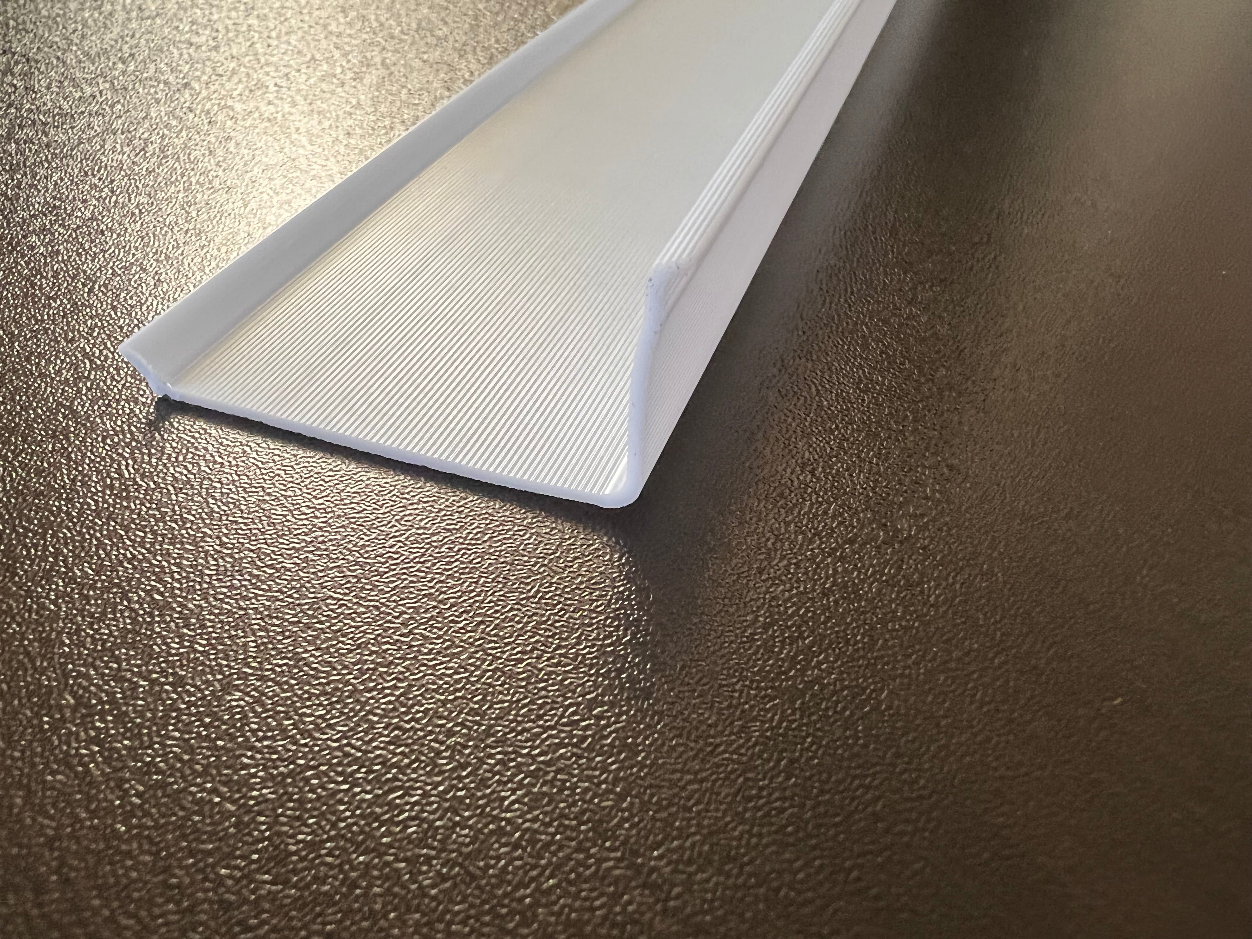 Under Cabinet Lens: 1-15/16" wide x 15/16" high (4113RE-319RW-) - 1800ceiling