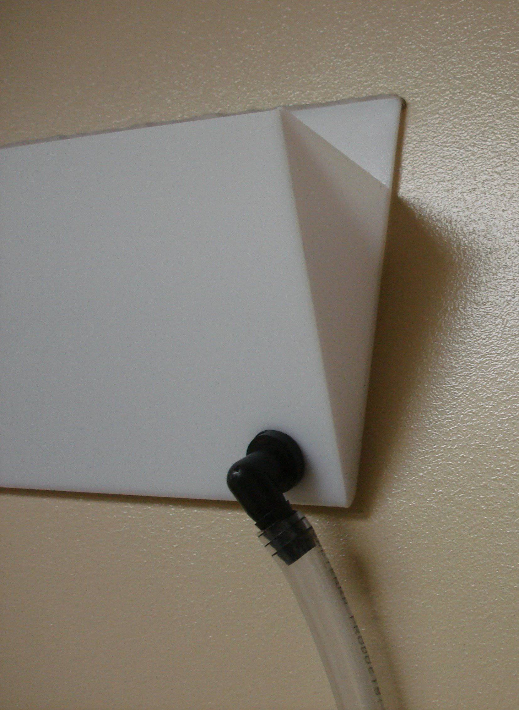 Wall Leak Diverter - 1800ceiling