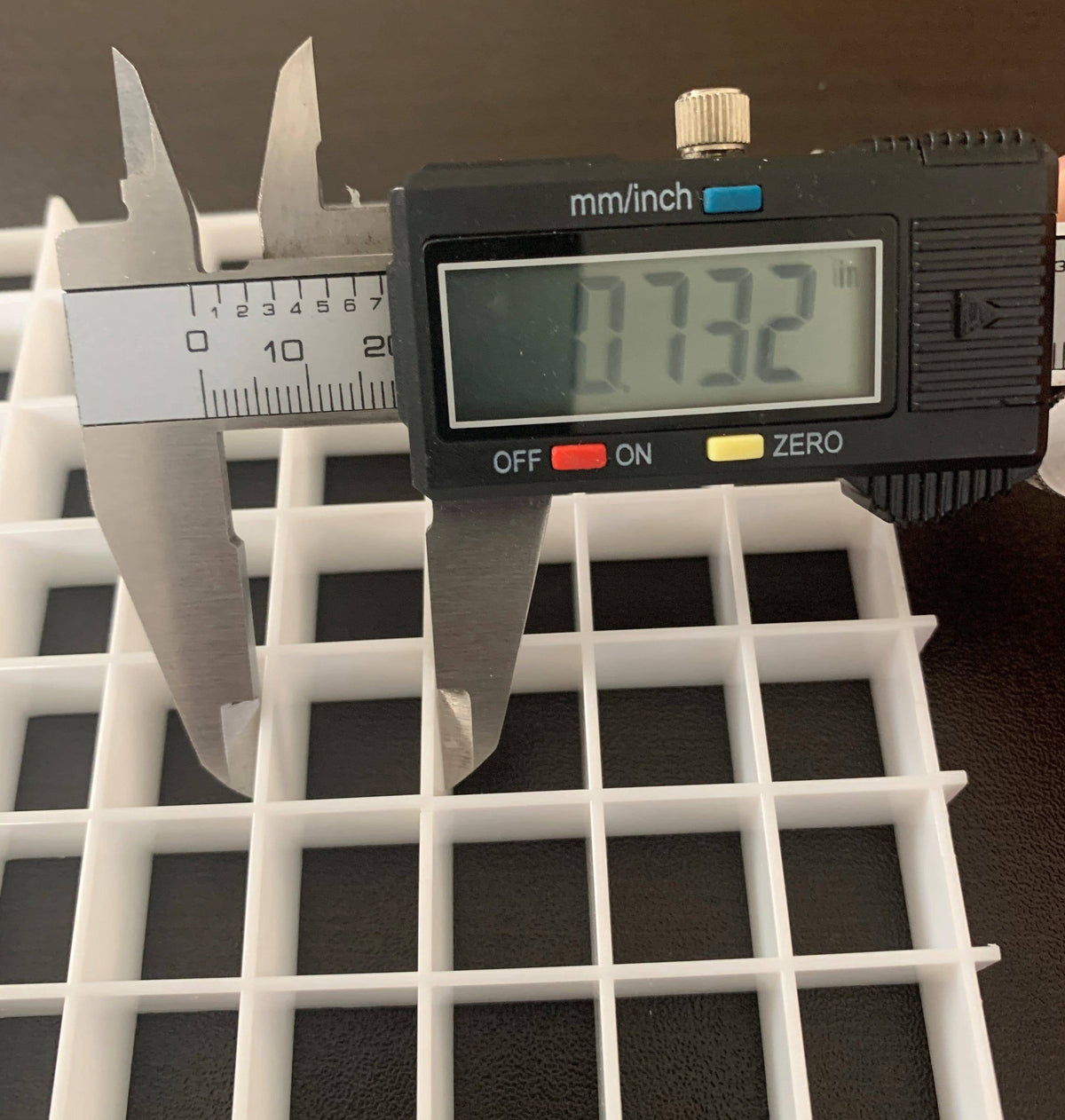 White Egg Crate: Stock Size: 29-3/4" x 59-3/4" - 1800ceiling